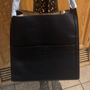 Women's Zmbird Black Leather Tote Bag Snap Close 11.5 X 11.5 X 4 8 In Drop